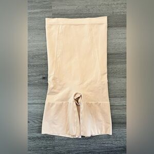 SPANX Shapewear Shorts High Rise Nude Size Small